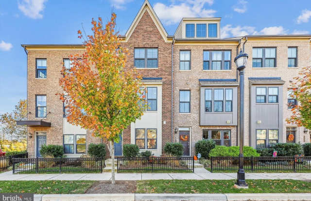 4709 VAN BUREN ST photos photos