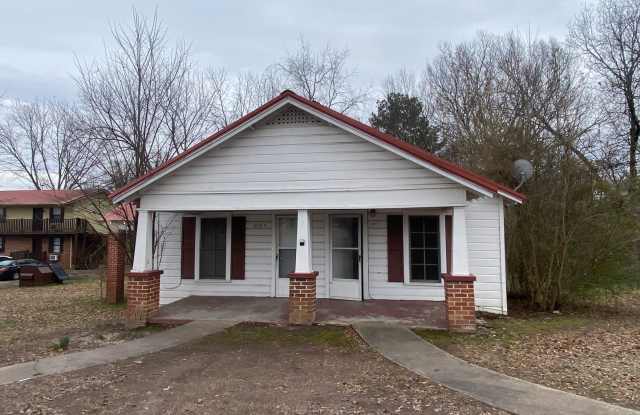 1018 B Corbin Street - 1018 Corbin Street, Oxford, AL 36203