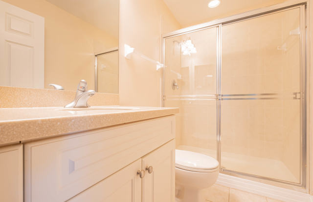 4611 Overlook Dr NE Gallery 3