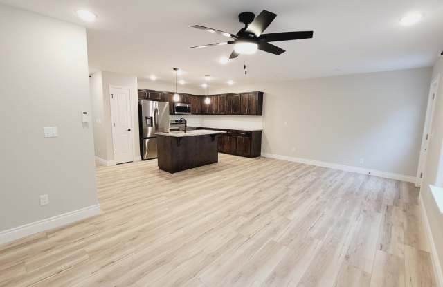 1020 Rex Avenue photos photos
