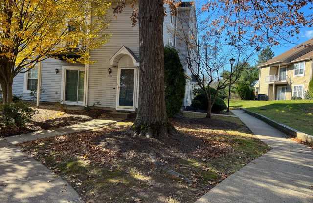 Newtown Grant 2 Bedroom 1 bath Condo - 1105 Society Place, Newtown Grant, PA 18940