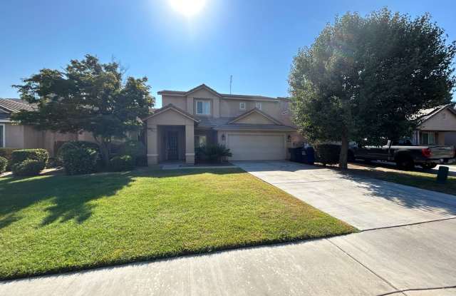 SW Visalia 3 Bedroom 2.5 Bath with office, close to shopping! - 3816 South West Street, Visalia, CA 93277