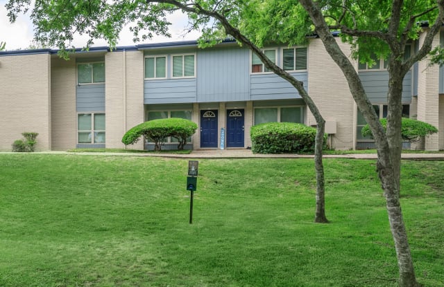 Aurora Flats photos photos