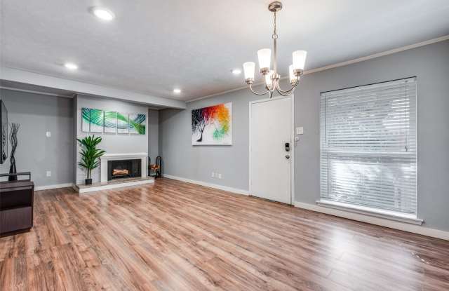 4317 Hartford Street Gallery 3