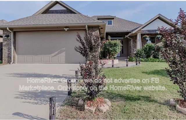 8728 SW 37th St photos photos