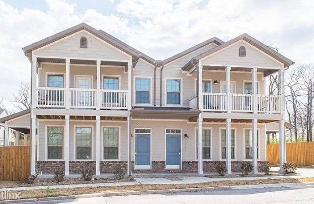 1739 West Mitchell Street - 1739 West Mitchell Street, Fayetteville, AR 72701