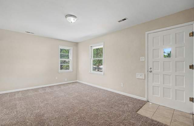 1121 Cooper Ave. - 201 Gallery 2