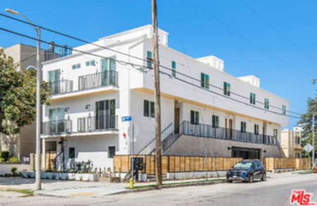 11241 Morrison Street photos photos