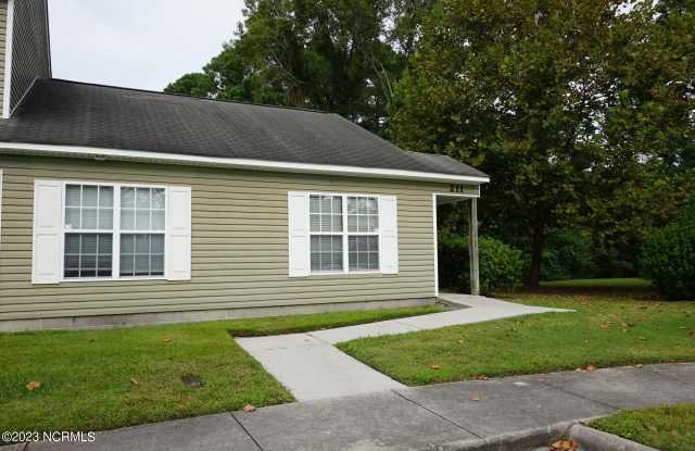 211 Palace Circle Gallery 3