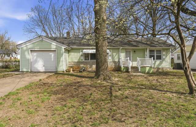 1736 N Kentwood Avenue photos photos