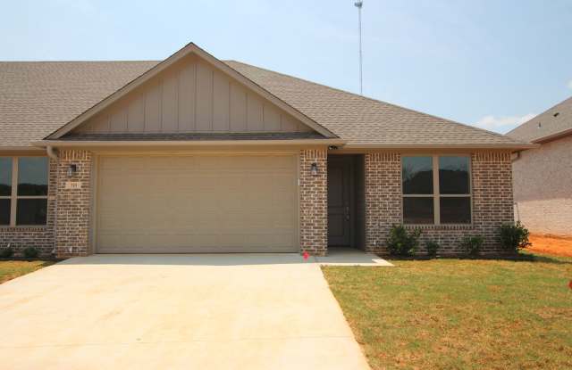 Luxury 3 Bedroom 2 Bath Townhomes in Bullard ISD! photos photos