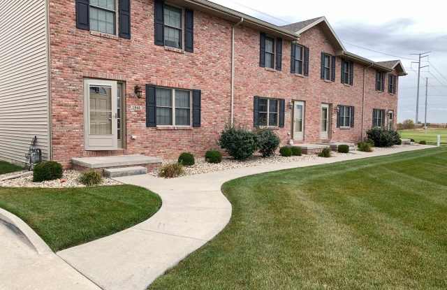 1946 Glenbridge Road - 1946 Glenbridge Road, Bloomington, IL 61704