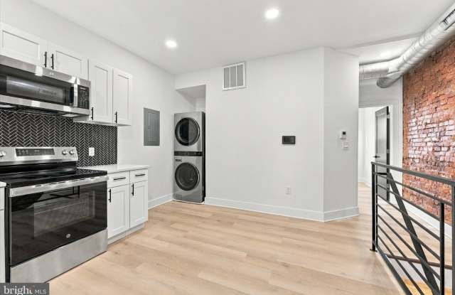 5912 LOCUST Street Gallery 2