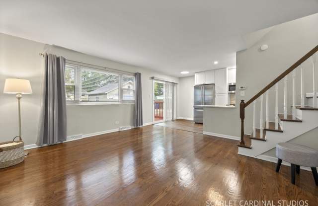 450 N Addison Road Gallery 3