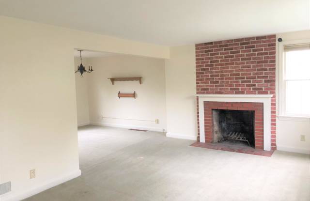 105 Sunnyside Dr Gallery 4