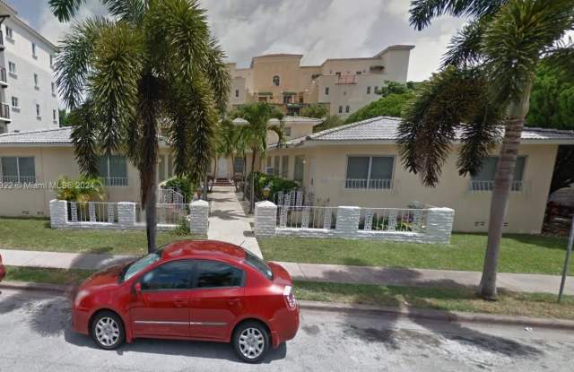 325 Majorca Ave - 325 Majorca Avenue, Coral Gables, FL 33134