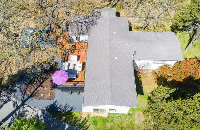 251 Queens Drive Gallery 1