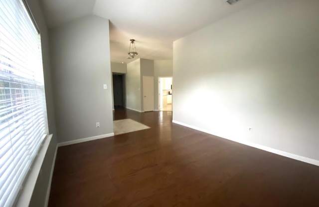 5816 Pine Meadow Lane Gallery 4