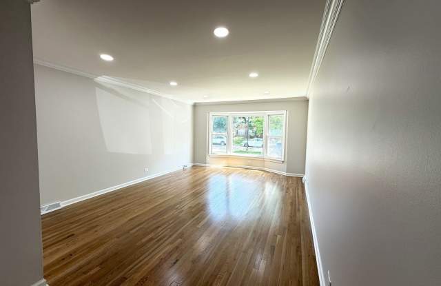 1132 Brighton Place Gallery 2