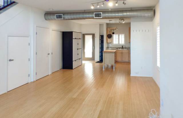 3187 Blake St.  Unit 1 Gallery 2