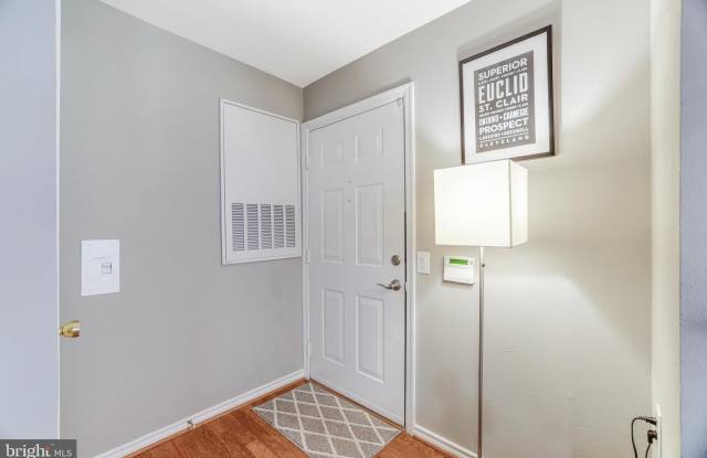 3918 PENDERVIEW DRIVE Gallery 3