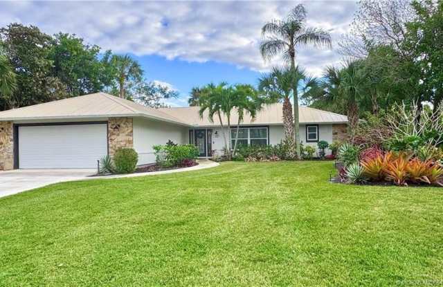 323 SW Ridge Lane Gallery 3