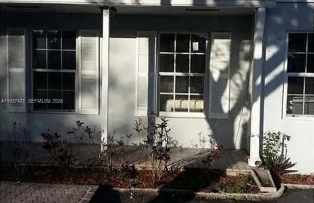 223 SW 159th Ter photos photos