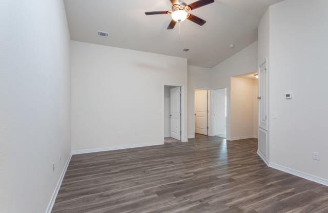 3-Bedroom Woodlands Home Gallery 4
