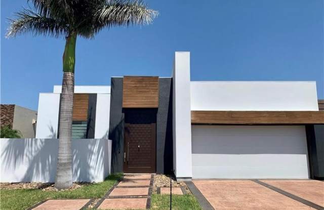 302 Grovewood Avenue photos photos