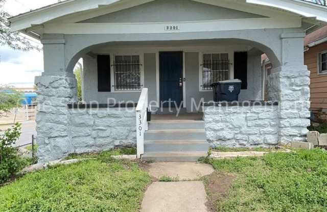 Beautiful 3 Bedroom 1.5 Bathroom Home in Kansas City! photos photos