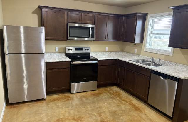 404 Cardinal St. - 6 photos photos