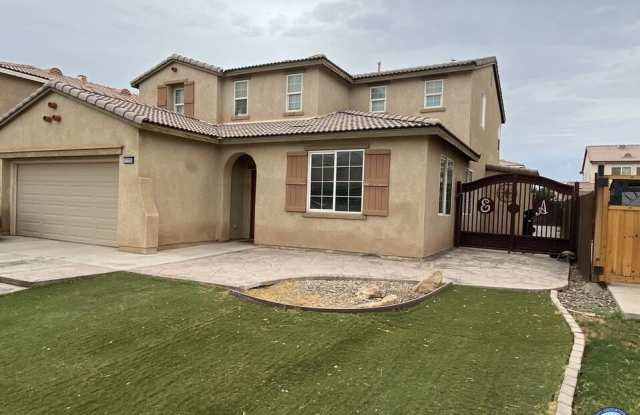 1123 Desertview Ave Gallery 1