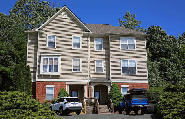 Pet Friendly Mill Creek Village Townhome photos photos