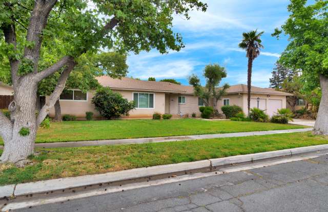 1564 E Escalon Ave photos photos