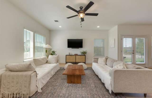 8801 Looksee Lane photos photos