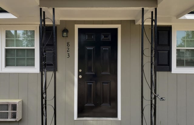 823 McNeil Street photos photos