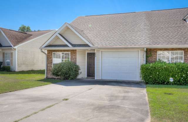 3 Bedroom 3 Bath Townhouse Gallery 3