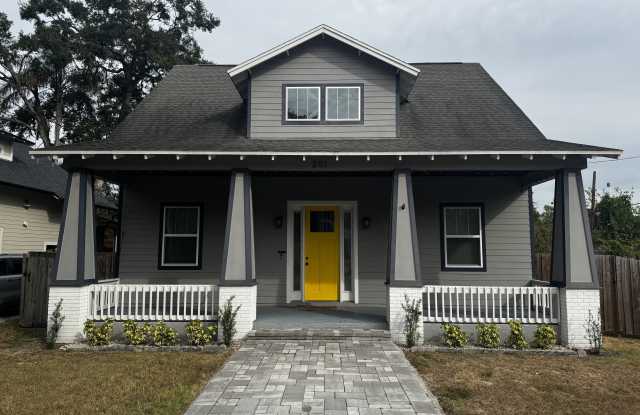 201 West Hiawatha Street - 201 West Hiawatha Street, Tampa, FL 33604