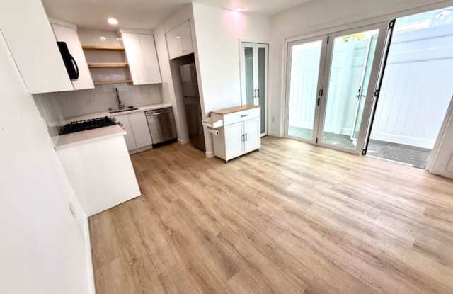 **COMING SOON**  1 BR PATIO HOME (ADU) IN LAKEWOOD photos photos