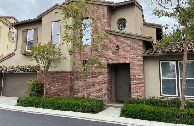 313 Tall Oak Gallery 1