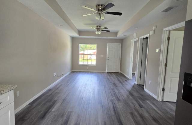 9398 North Travis Drive Gallery 3