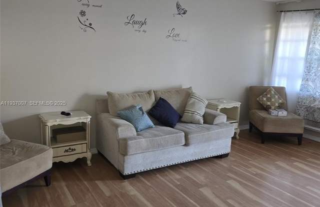 314 S J St photos photos