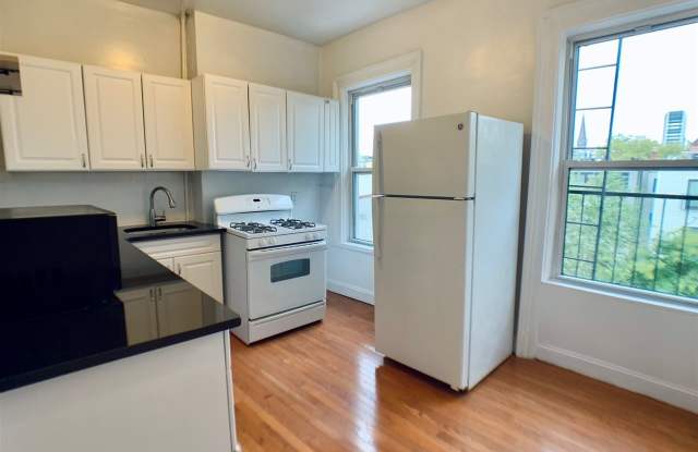 725 GARDEN ST photos photos