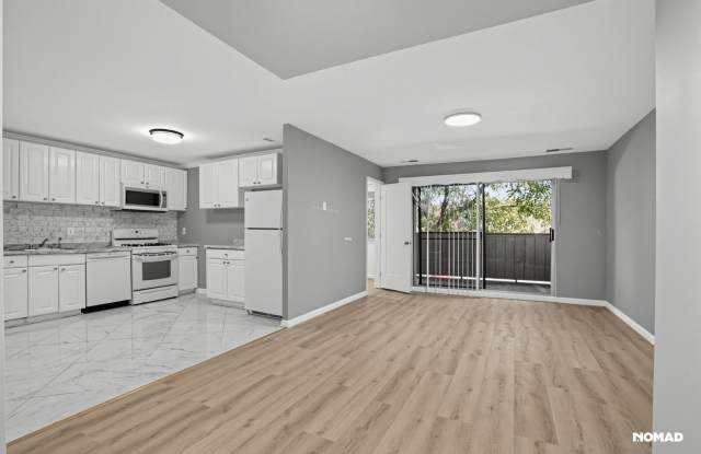 Charming 3BR Condo in Montgomery Village Gallery 3