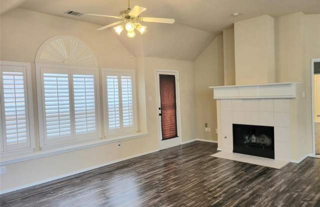 7905 Country Ridge Lane Gallery 3