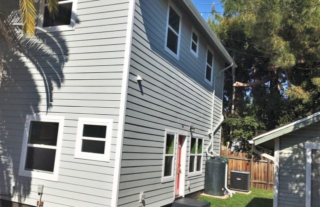846 N Ridgewood Place - 846 North Ridgewood Place, Los Angeles, CA 90038