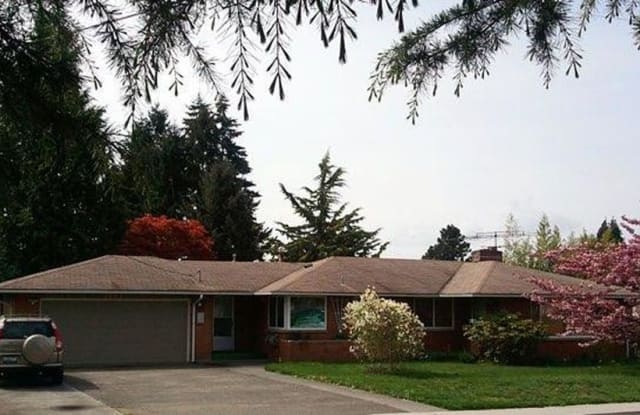 3011 Ne 9th St - 3011 Northeast 9th Street, Renton, WA 98056
