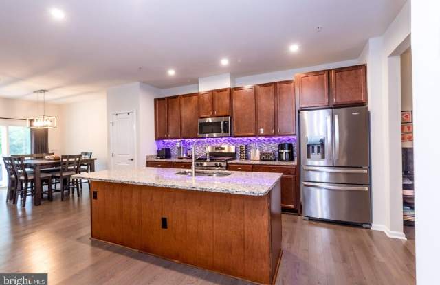 167 HOKELAND Drive Gallery 2