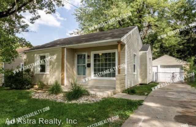 Beautifully Remodeled Independence Home-Available NOW!! photos photos