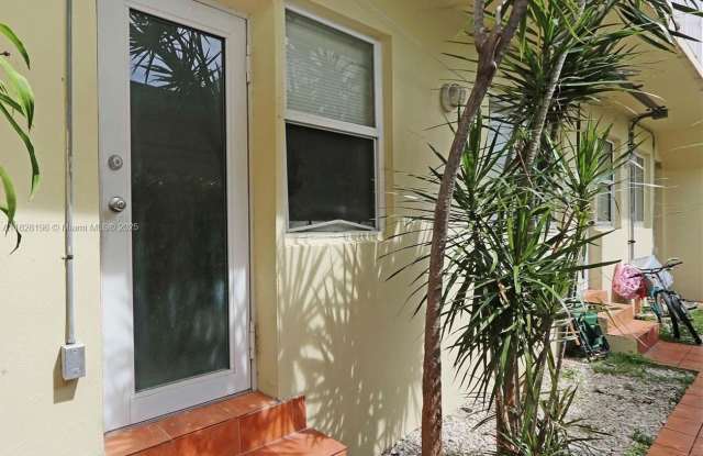6831 Abbott Ave photos photos
